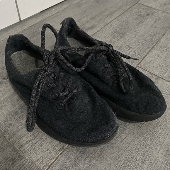 Womens allbird wool runners. Size 7 - Picture 1 of 3